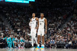 福克斯：我巴不得森林狼球迷的敌意拉满 文班一定会越战越勇