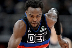 奇兵不给上？里德半场仅出场4分钟 2中0得0分1板 G6中16分钟17分