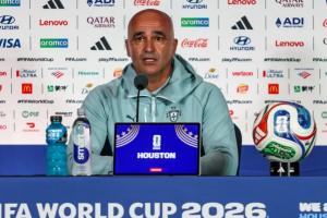 马丁内斯：第一场比赛有很多情绪化因素 上届冠军第一场也输了