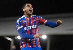 记者：切尔西有意拉克鲁瓦，科莫在谈查洛巴的转会
